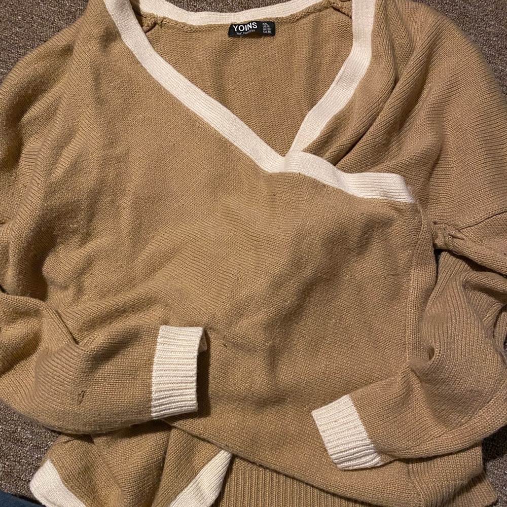 Women’s sweater/Bundle 3 for $13